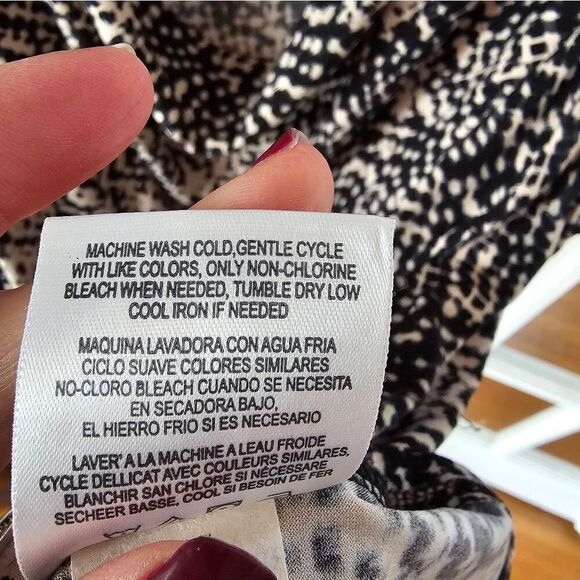 Ellen Tracy ladies shell size medium - Picture 4 of 4